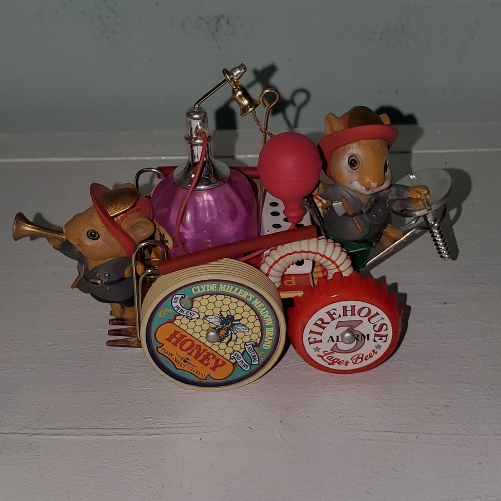 Enesco "Fired Up For Christmas" ornament